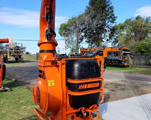 Cañon Pulverizador Jacto AJ 600 3p - Tambo, Feed Lot, Mosca
