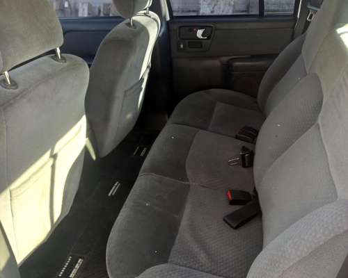 Vendo Chevrolet S10 DLX 4X4 Modelo 2006 a Bomba