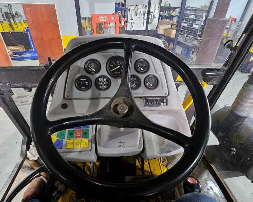 Tractor Pauny 230c Mod 2007, Cabina, 7500 HS, 4X2