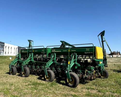 Sembradora Pierobon MIX 2b 7350 PH