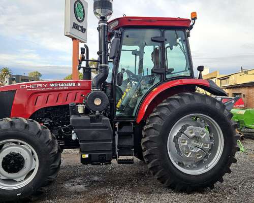 Tractor Chery 140 HP - 6 Cilindros - 4X4 - Tres Puntos