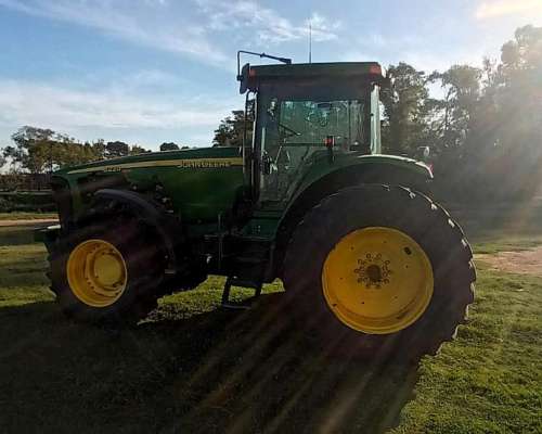 Tractor John Deere 8220 Usado 2004