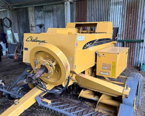 Vendo Enfardadora Challenger SB34