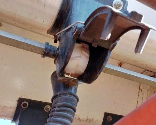 Barra Fertilizadora de 12 Surcos a 70 o 14 Surcos a 525