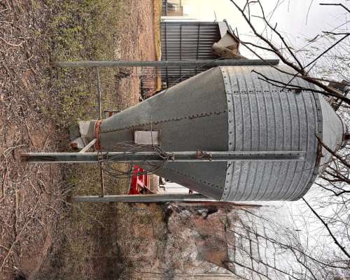 Silo Metálico de 2.500 Kg