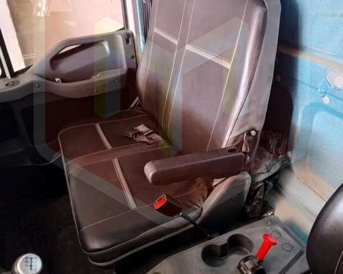 Iveco Tector 90.190 Modelo 2021 con Caja y Equipo