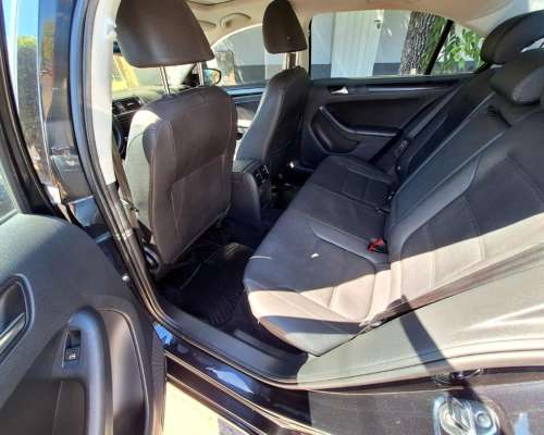 Vendo Vento Diesel TDI Luxury Caja 6ta