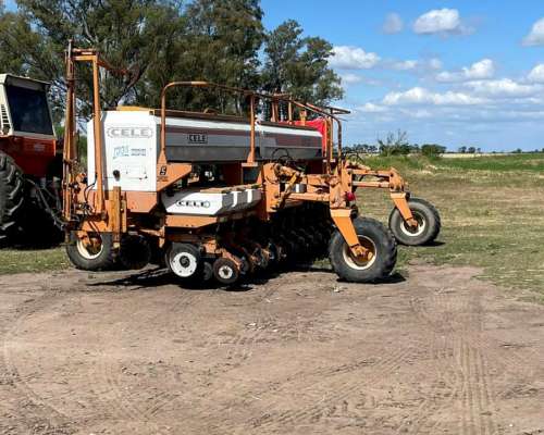 🌱🚜 Sembradora Cele 7000 📅 año 2010