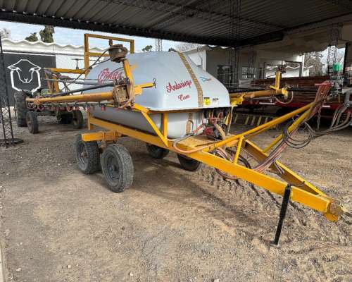 Pulverizador Praba de 3000 Lts