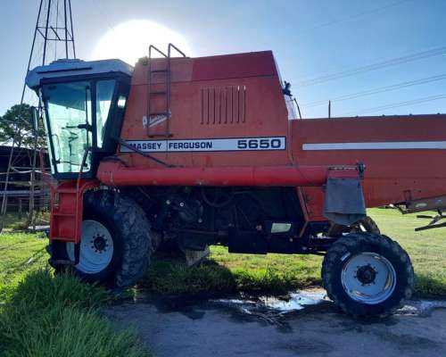 Cosechadora Massey Ferguson 5650