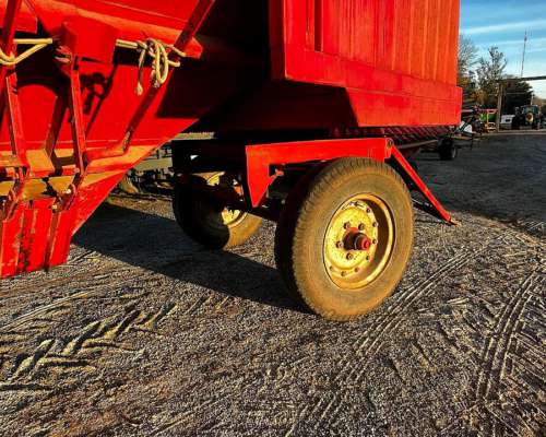 Tolva Ombu TFSO-13 P/semilla y Fertilizante