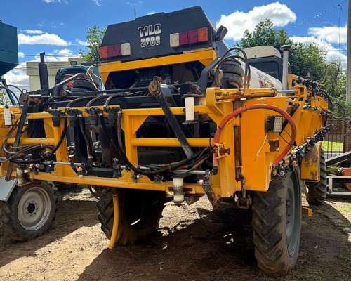 Pulverizadora Motriz Tilo 2500 Lts Mecanica John Deere