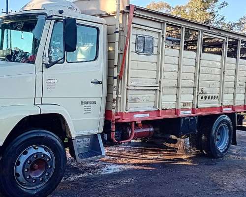 Mercedes Benz 1215 Motor 20