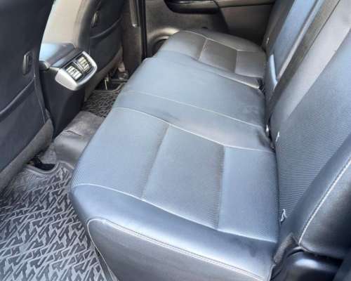 Toyota Hilux 2.8 TDI CD 4X4 SRX AT6 204cv 2022 U$37.999 Dies