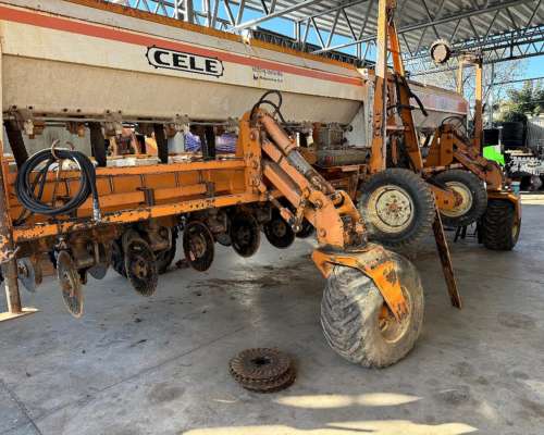 Sembradora Cele de 14/52 con Fert Lateral