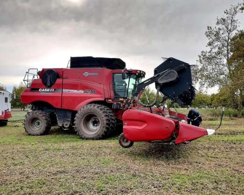 Case IH 8230. año 2018. 370hp. 2500hs Trilla. Draper.
