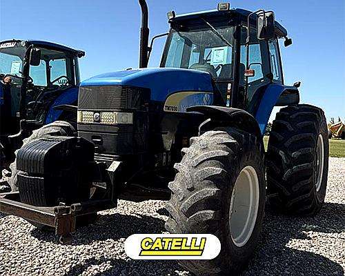 Tractor New Holland TM 7030 - 2014