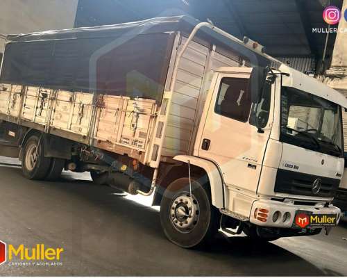 Mercedes Benz Atron 1720/48 Modelo 2013 con Carroceria