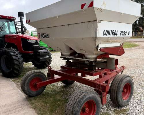 Fertilizadora Yomel Control RD3022