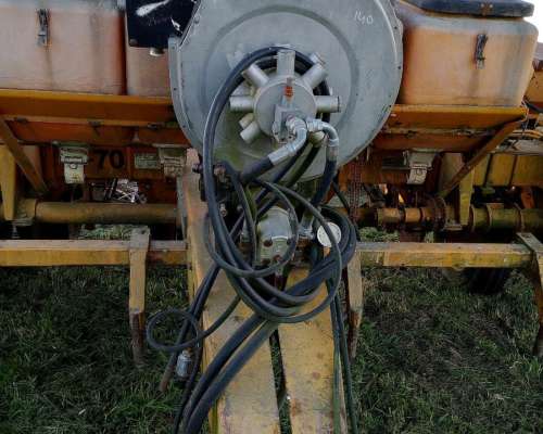 Vendo Sembradora Agrometal TX 10a70 Neumatica