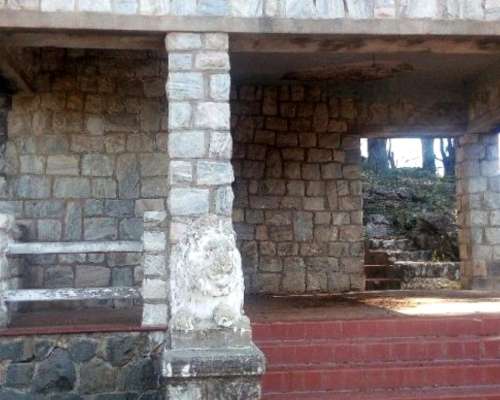 Se Vende Casa en 10 Hectáreas Frente al Dique (punilla)