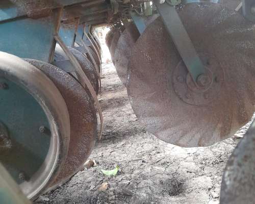 Sembradora Marca Pierobon 1998