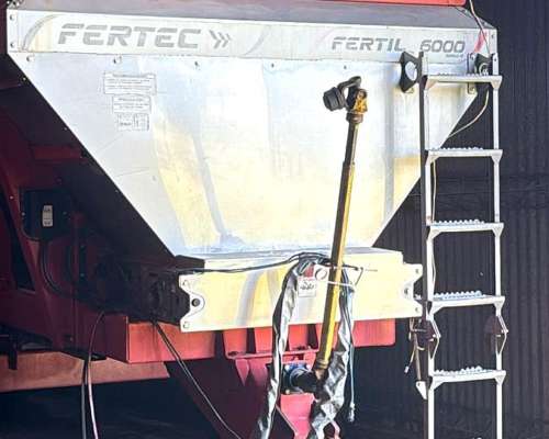 Fertilizadora Fertec Fértil 6000