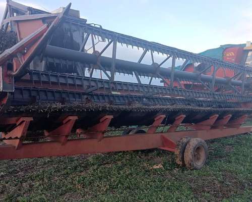 Cosechadora Vassalli 1200. año 1997. Plataforma de 23 Pies.