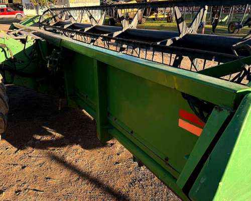 John Deere 1550. Horas Motor 8000.
