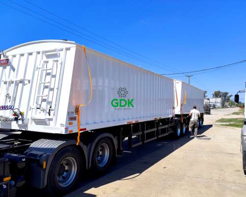 Bitren Semirremolque 2 Ejes Tipo Tolva Cerealera 60 TN. Ombu