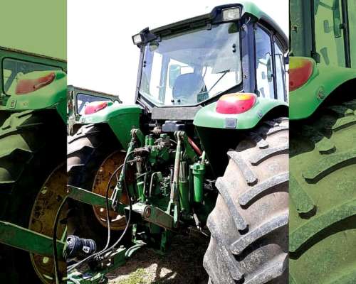 Tractor John Deere 6415, año 2010