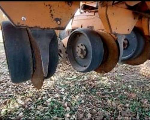 Agrometal TX Mega. 13 S a 52 año 2005.