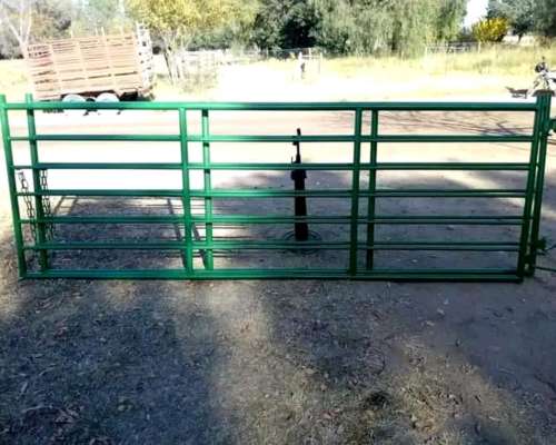 Tranqueras en Caño y Hierro, para Linea y Corrales