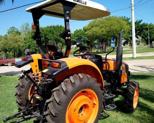 Tractor Zanello 4060 con Techo para SOL 4X4