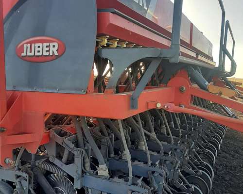 Sembradora Juber 7000 34 Líneas a 21 C/monitor