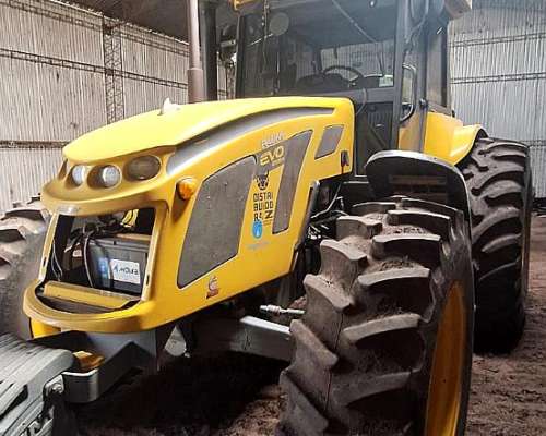 Tractor Pauny 250 a con Piloto - 6000 Hs - Impecable Estado