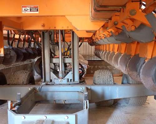 Sembradora Agrometal TX Pivot. 16 a 52 CM. año 2017.