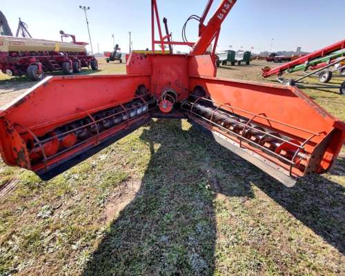 Extractora de Silo Bolsa Barredora para 9 Pies