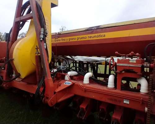 Sembradora Bertini 32000 31 a 26 y 16 a 52 Neum