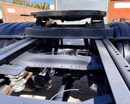 Iveco Cursor 330 2013