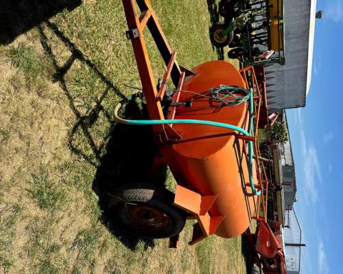 Acoplado Tanque 1000 Litros