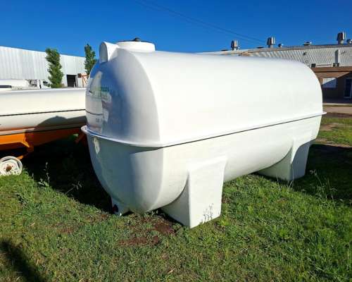 Tanques para Leche 2600/3800/5000/6000/8000 Lts.prfv.