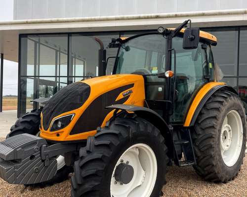 Tractor Valtra A124. 4x4. Reversor de Marcha. 2000hs