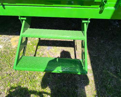 Taller Conese Disponible 4,5 X 2,4 M Ancho X 2,1 Alto .