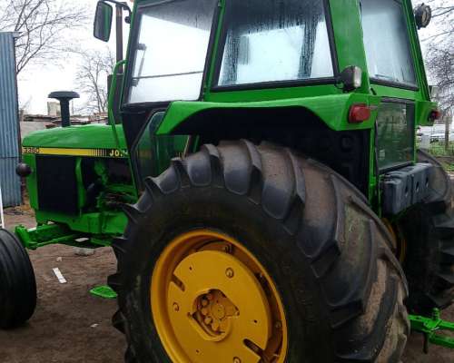 Tractor John Deere 3350