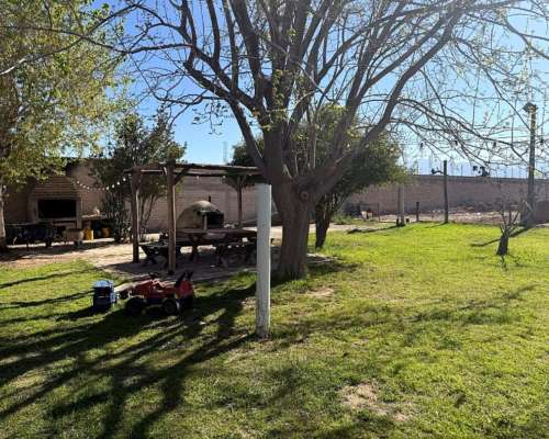 Venta de Galpón con Amplio Terreno- Zona Industrial Mendoza