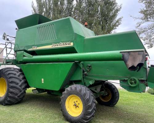 John Deere 1550 año 2004