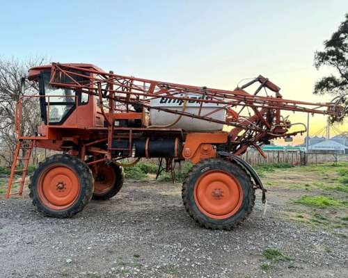 Pulverizadora Jacto, Uniport 2000, año 2000, Motor Reparado