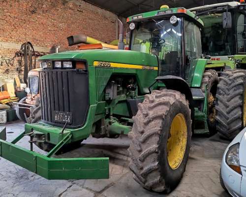 Tractor John Deere 8200 Usado