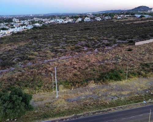 Importante Terreno en Venta para Desarrollo - el Challao
